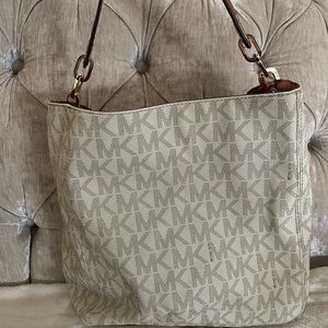 White shoulder Michael Kors bag